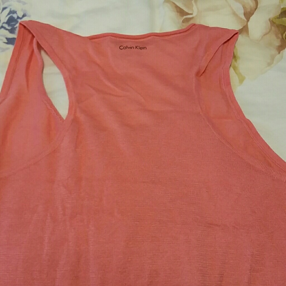 Tops - Picture 3 of 3
